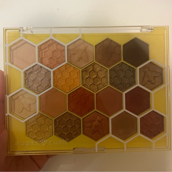 tarte LIMITED EDITION bee you eyeshadow palette - Picture 2 of 3